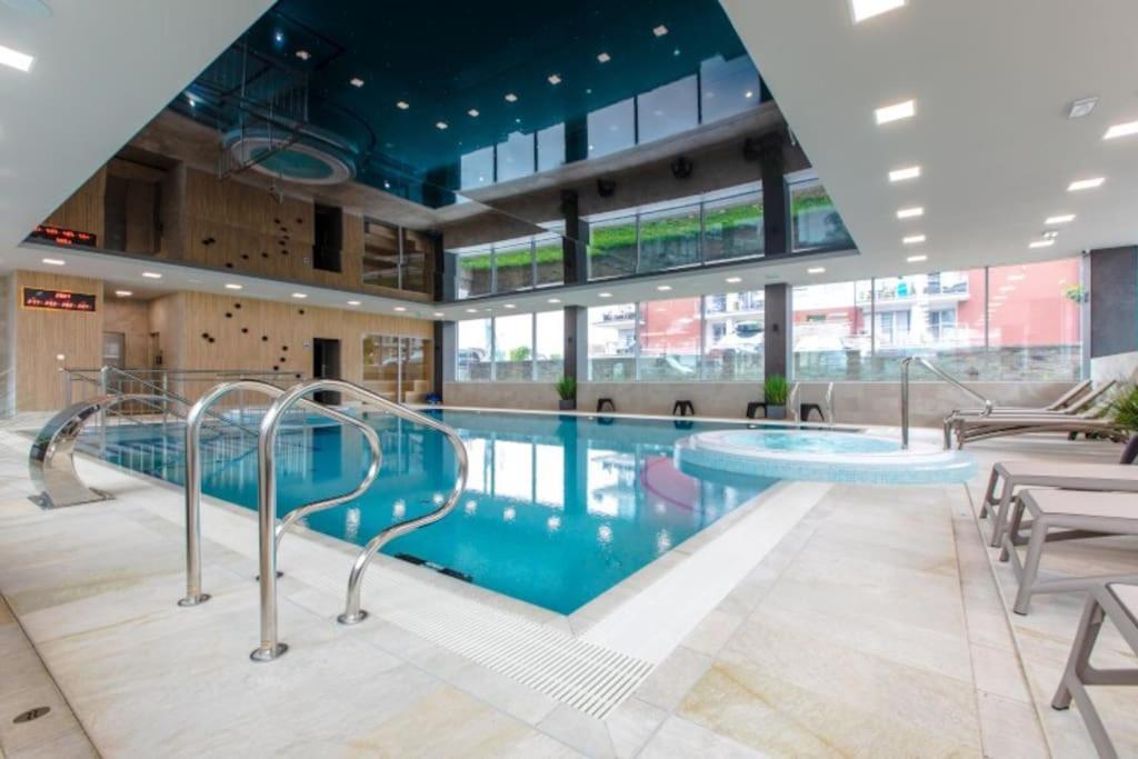 Superior Vacation With Private Parking Apartment *
